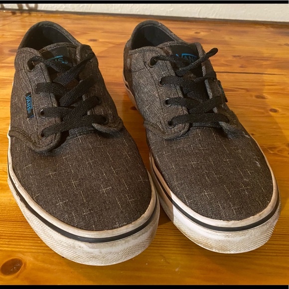 Vans size 8 skateboarding shoes. Lightly used - Picture 3 of 5